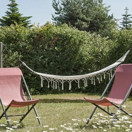 Semesterbostad Family On Eno Offers Idyllic Island Life *
