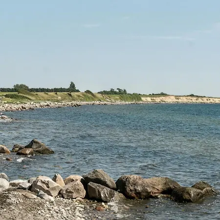 Family On Eno Offers Idyllic Island Life Prázdninový dům