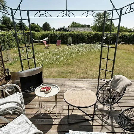 Family On Eno Offers Idyllic Island Life Ferienhaus *